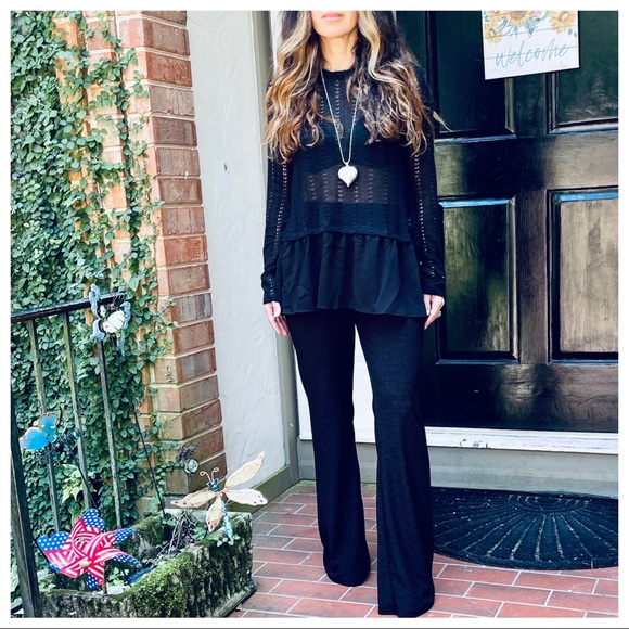 Black chiffon bottom stitch long sleeve top - Picture 4 of 6